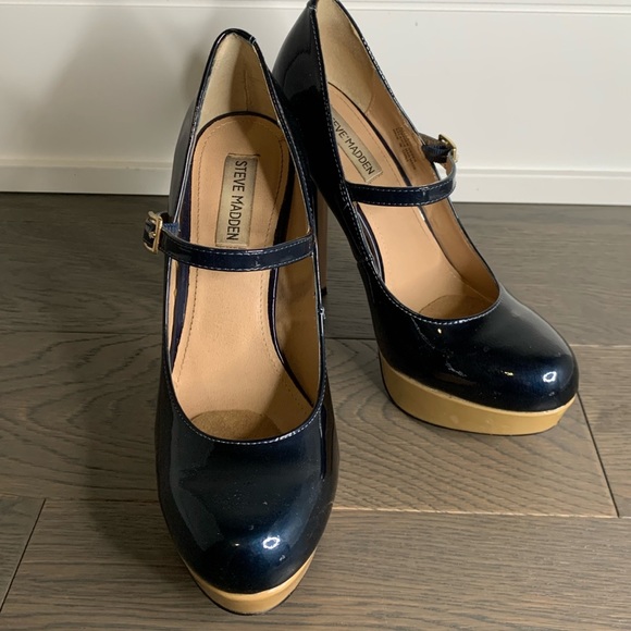 Steve Madden two-toned stilettos - Picture 3 of 3